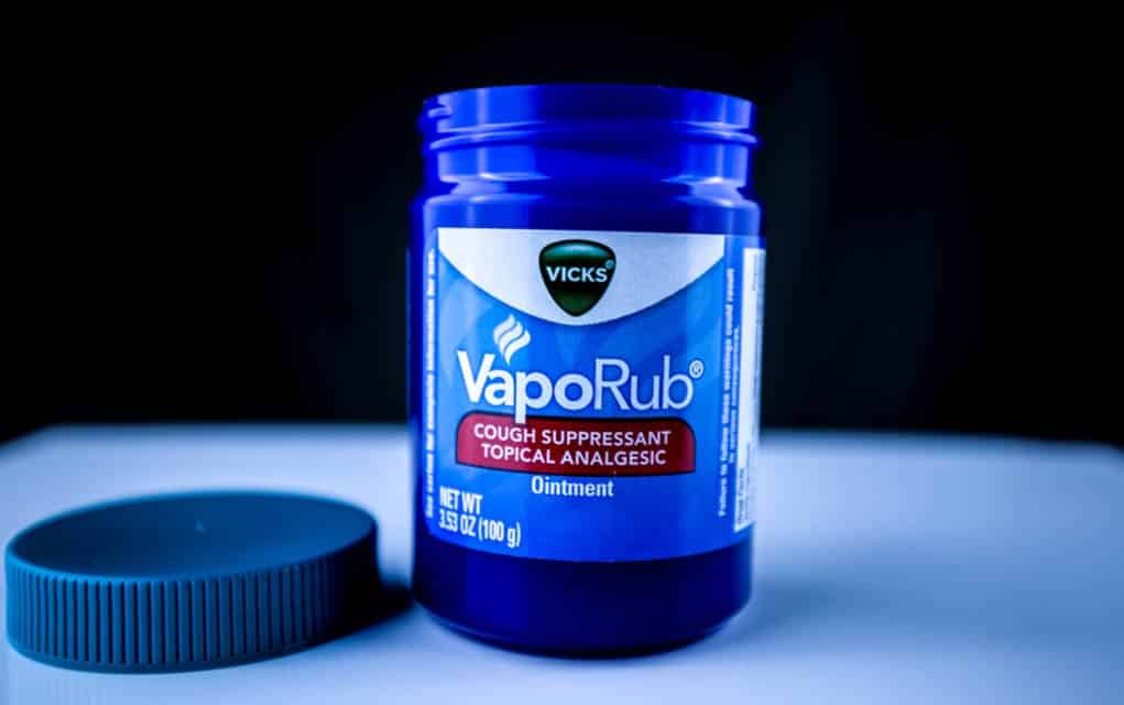 6 Clever Things You Can Do With VapoRub